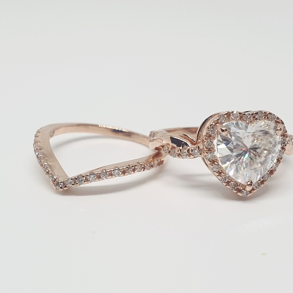2 Carat Heart Cut Moissanite Bridal Ring Set - Picture 9 of 11